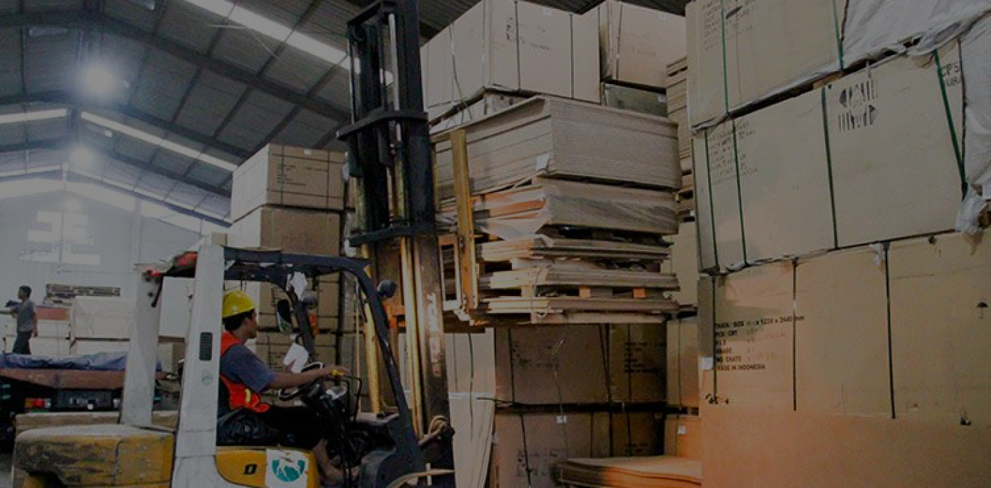 Gudang material Sukses Wijaya Indomapan